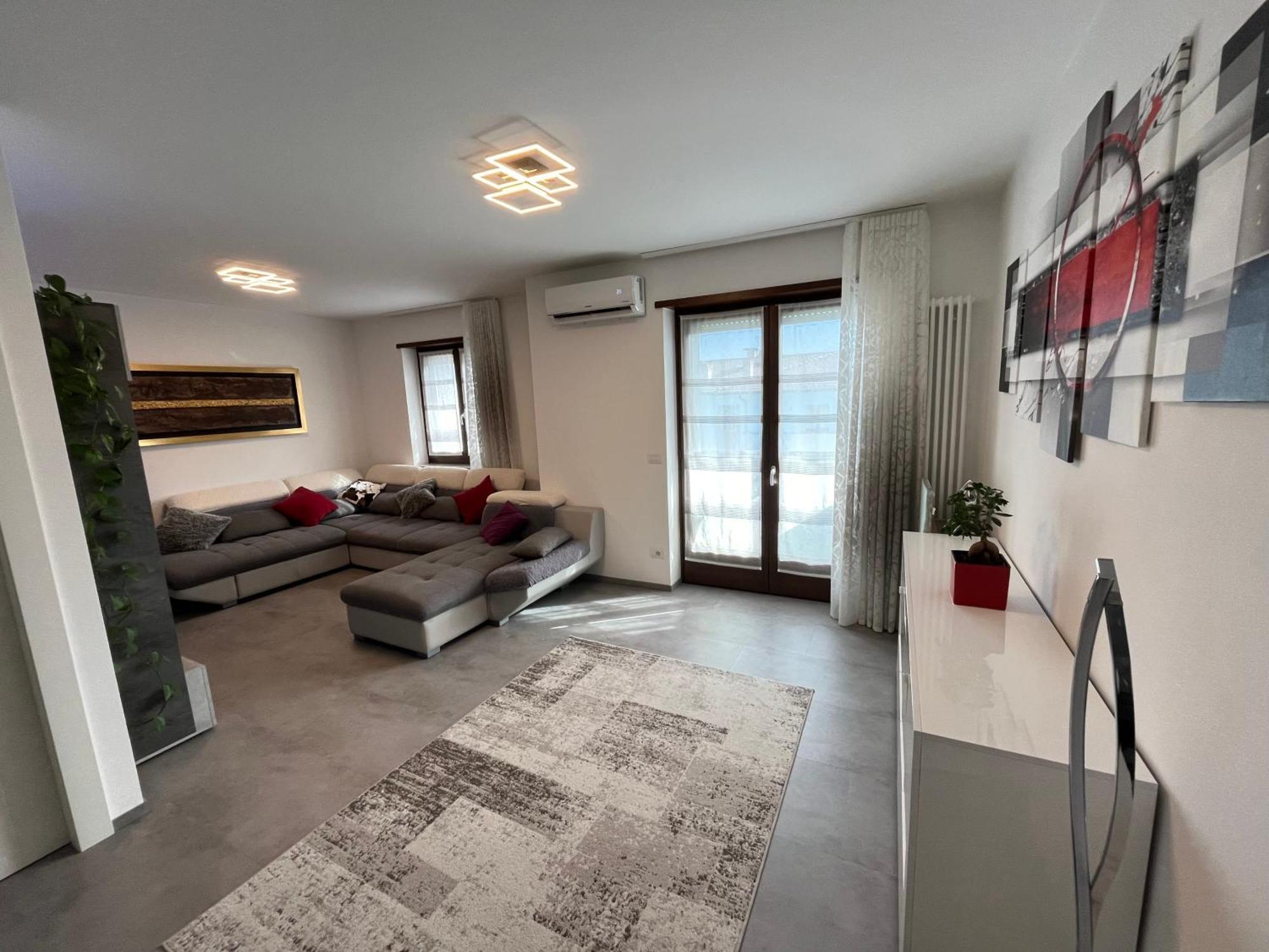 B&B Alessandro Private Room & Bathroom In Shared Apartment Arco Luaran gambar